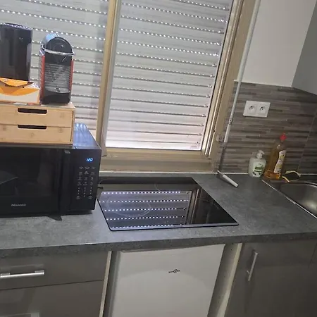 Modern Functional Ideal Location